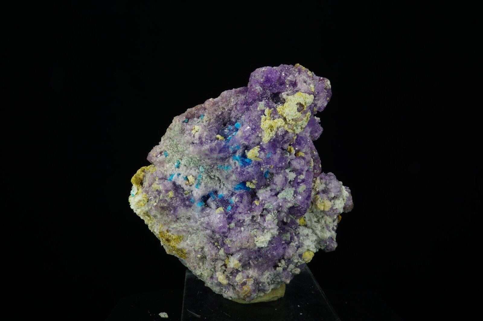 Coquimbite, Chalcanthite, Copiapite, Alunogen / Javier Mine, Peru
