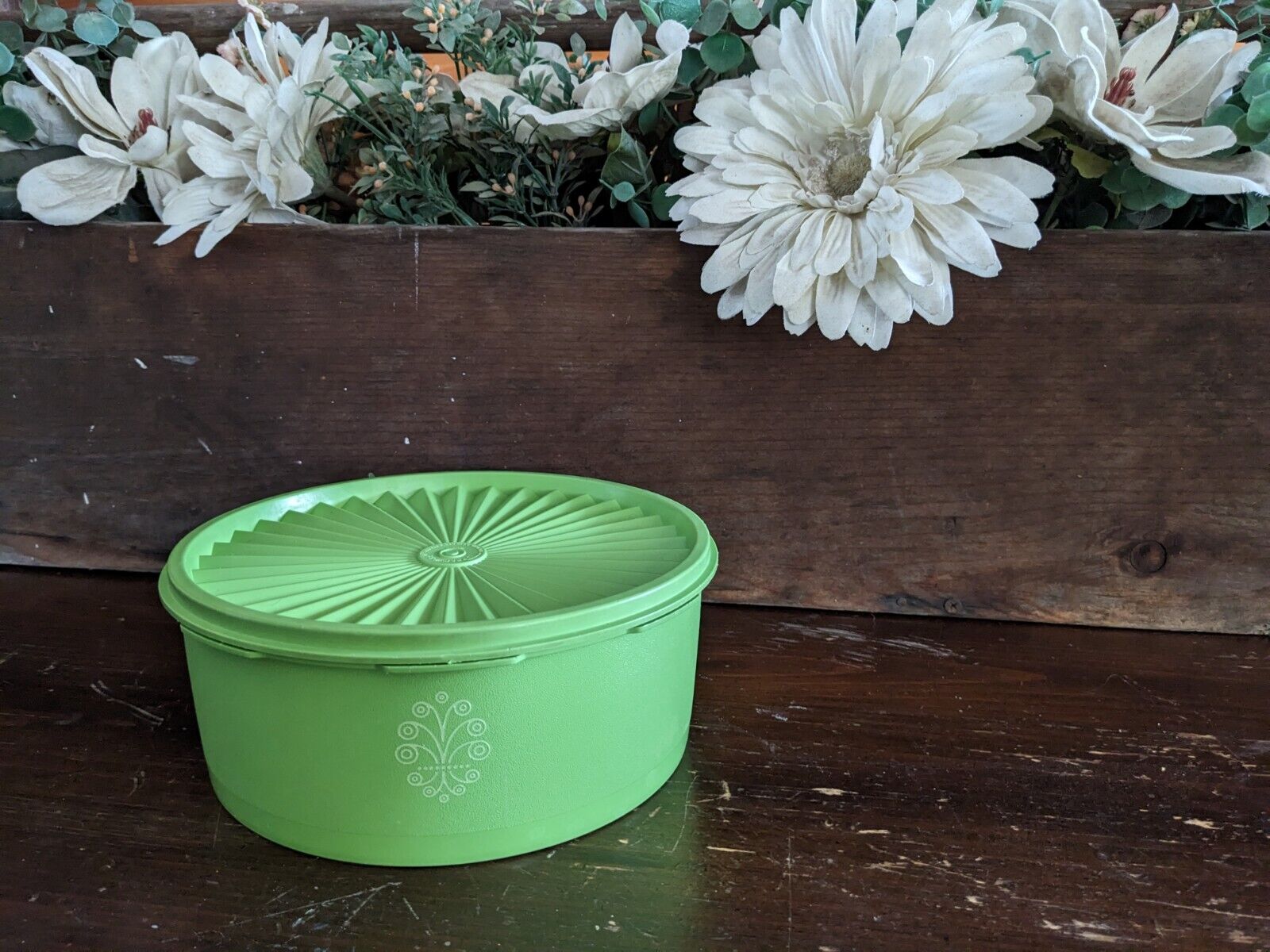 Vintage Tupperware Apple Green Servalier Canister Container