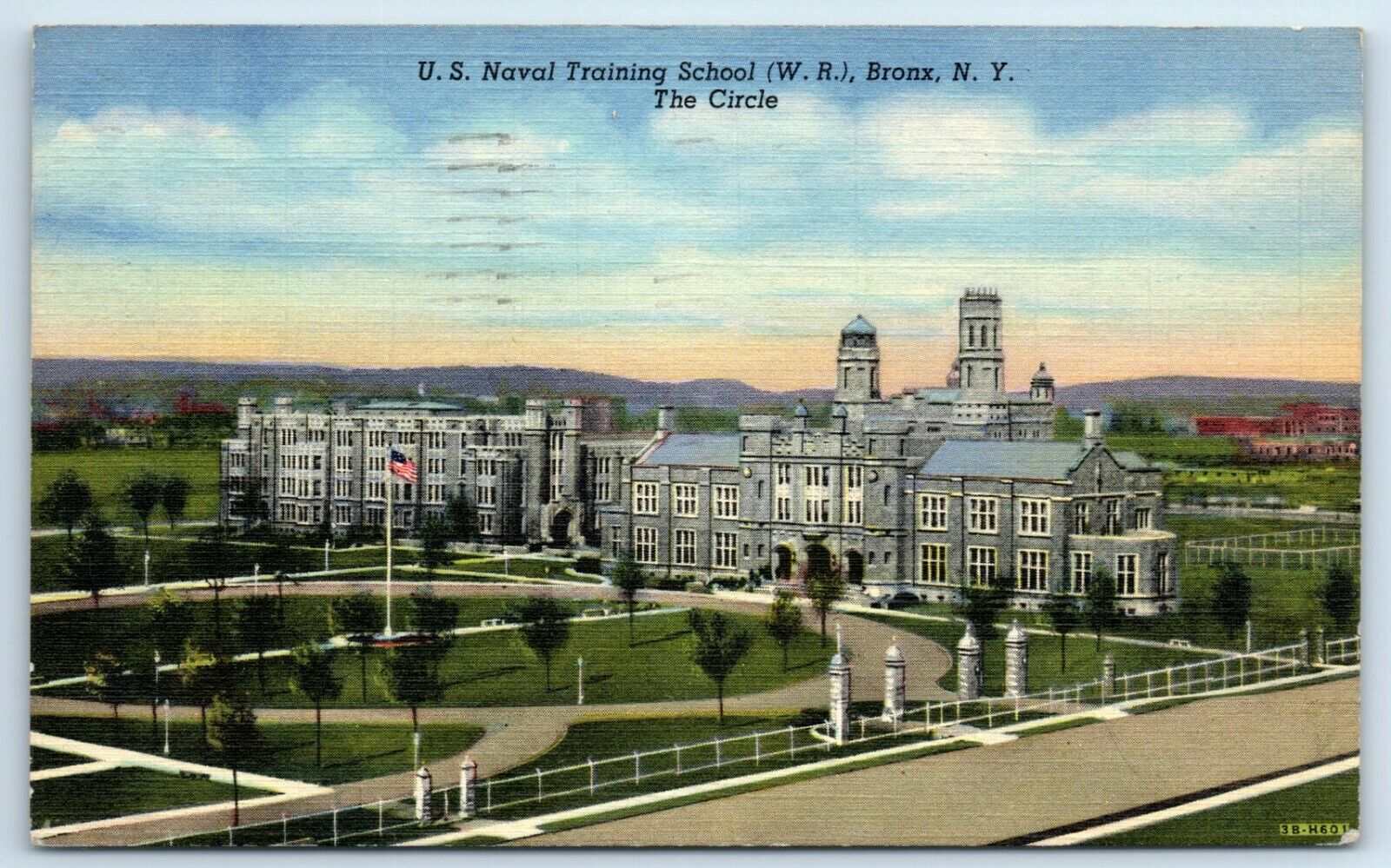 Postcard US Naval Training School (WR) Bronx NY The Circle linen 1943 A170
