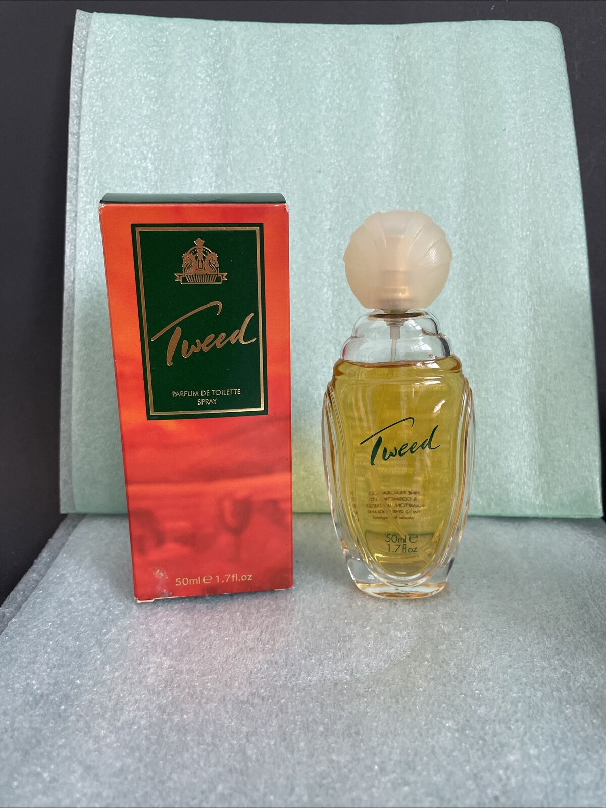 Vtg Fine Fragrances TWEED Parfum De Toilette Spray 1.7 fl.oz. Hampton Middlesex
