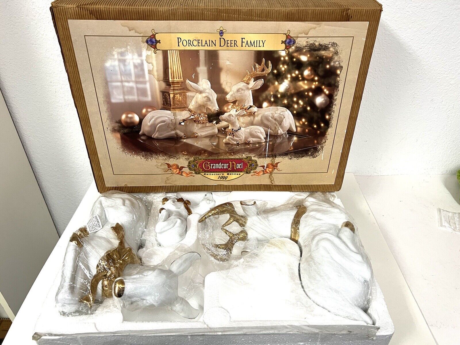 1999 Collectors Edition Grandeur Noel Porcelain 3 Reindeer MIB