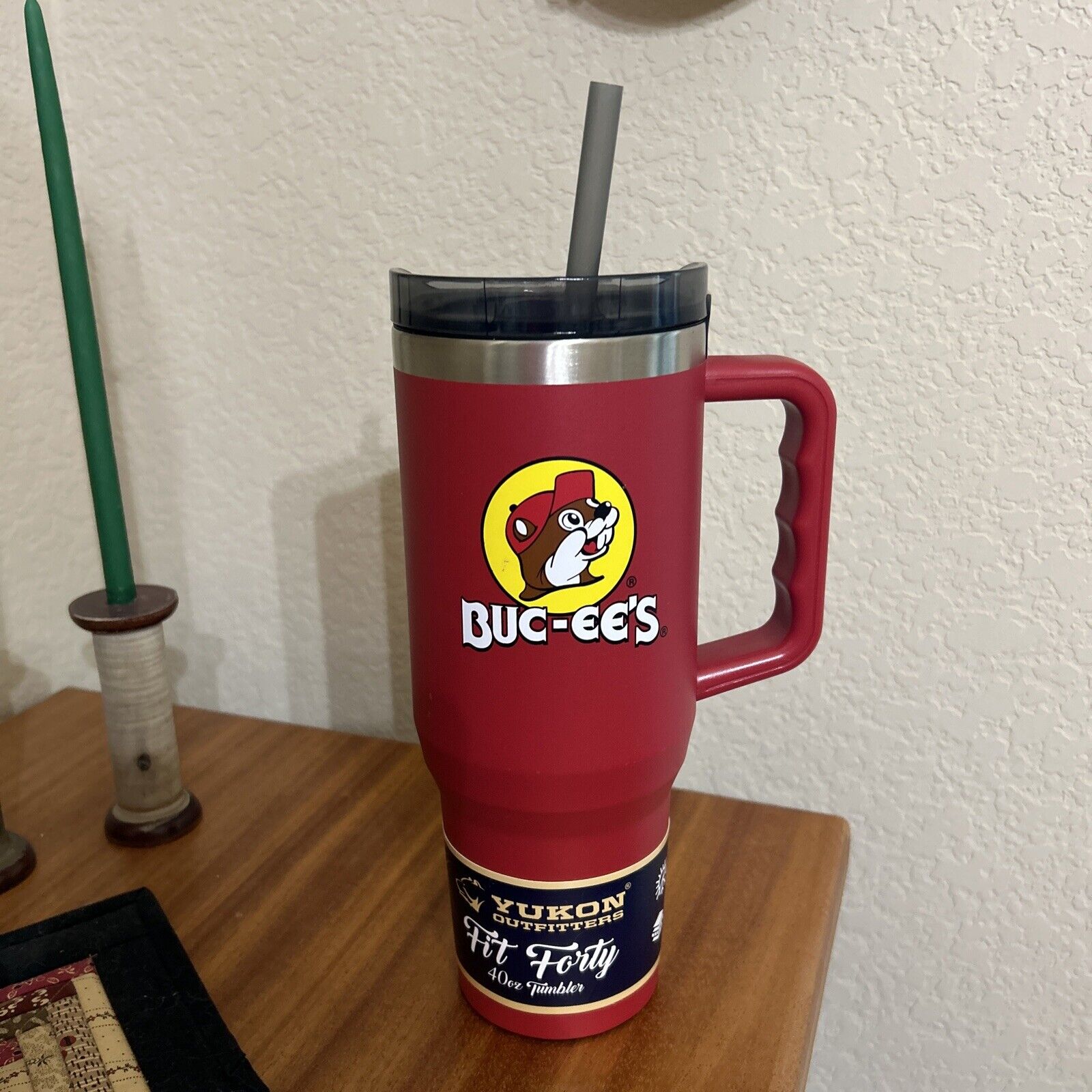 Buc-ee\'s Yukon Outfitters 40 oz Tumbler Thermal Cup Red With Handle ~ New Bucees