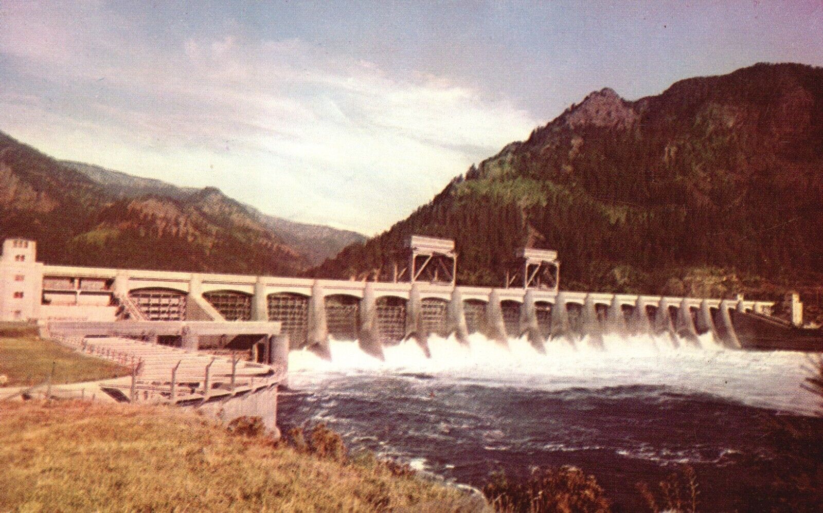 Postcard OR Bonneville Dam Columbia River Gorge Chrome Unposted Vintage PC G9030