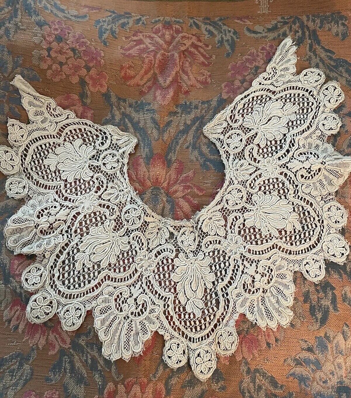 C. 1800s French Antique Fine Lace Ruff Collar Jabot, Magnificent