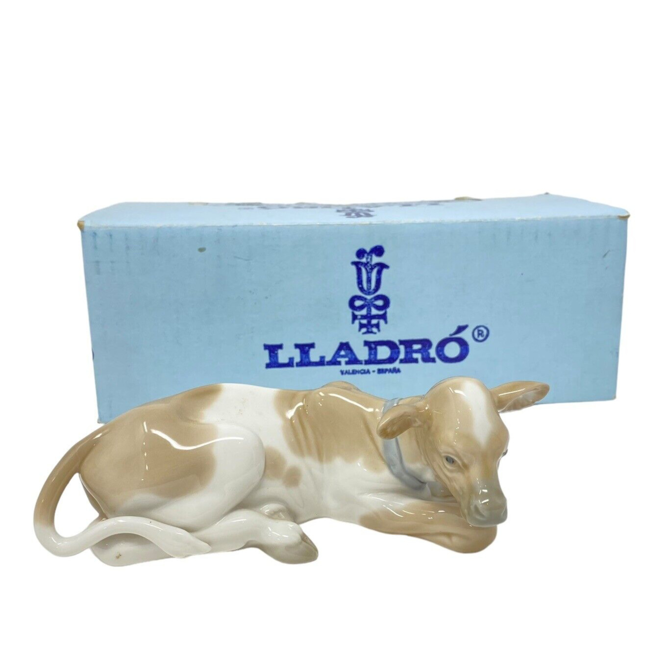 Lladro Children\'s Nativity  Figurine Calfskin Cow Laying Down Calf RETIRED 4680