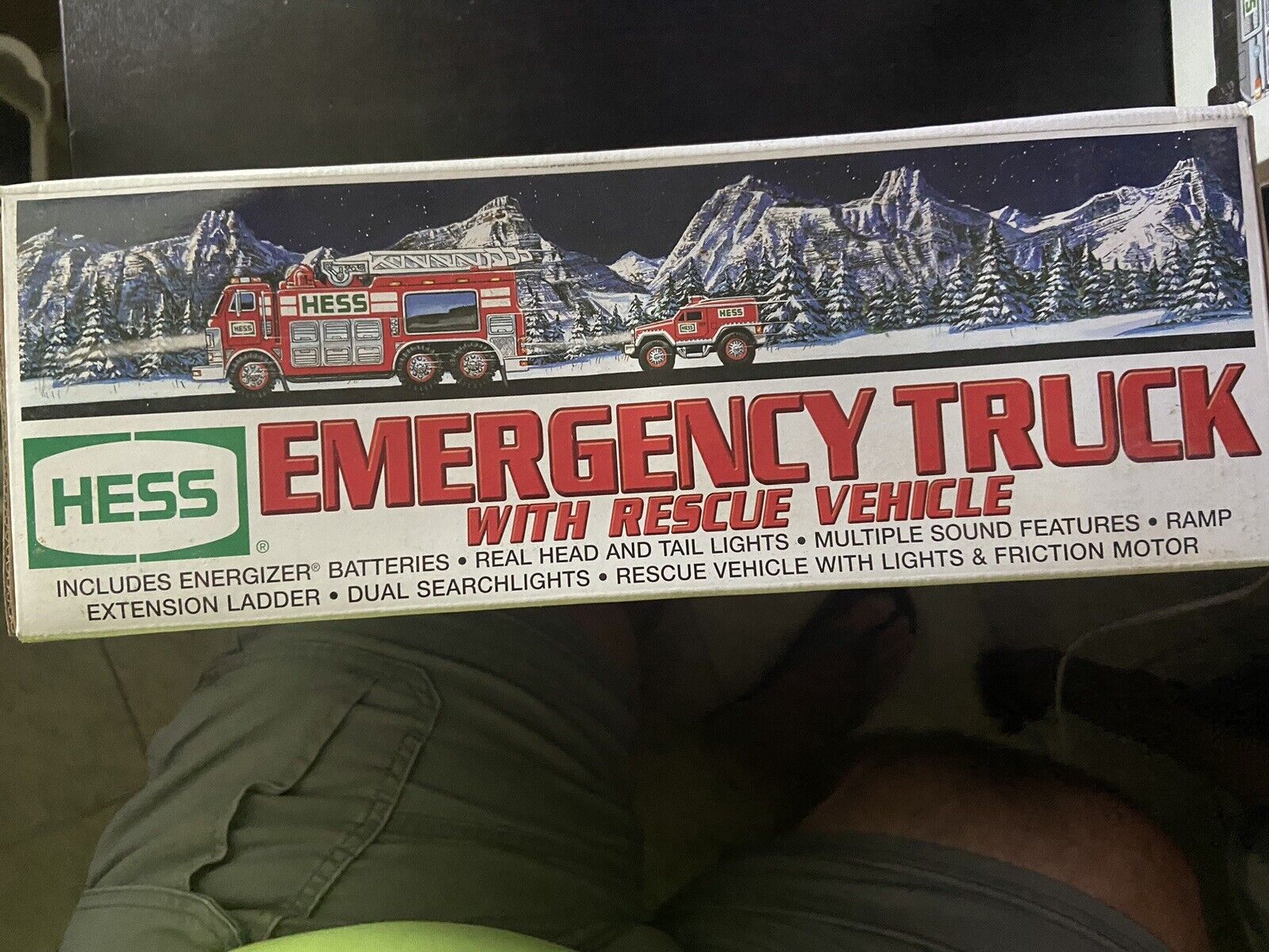 Hess 2005 Emergency Truck With Rescue Vehicle - N128
