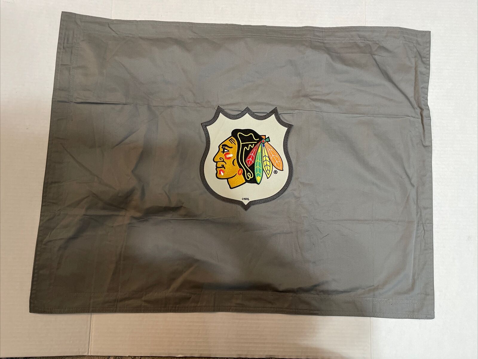 NHL Chicago Blackhawks Pillow Sham Set Of 2- Standard Size EUC