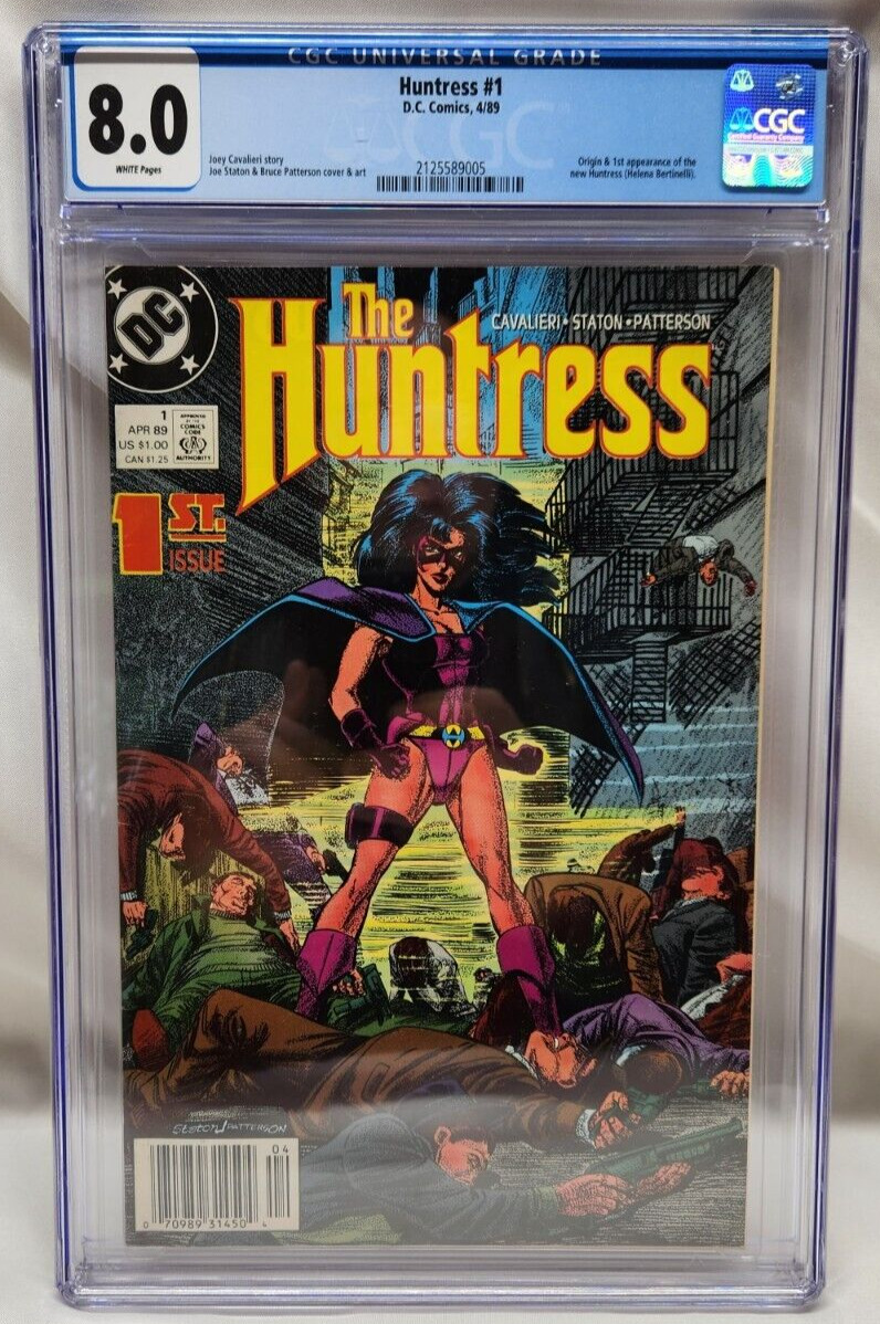 The Huntress #1 - DC Comics 1989 - CGC 8.0 Very Fine - Origin 1st New Huntress