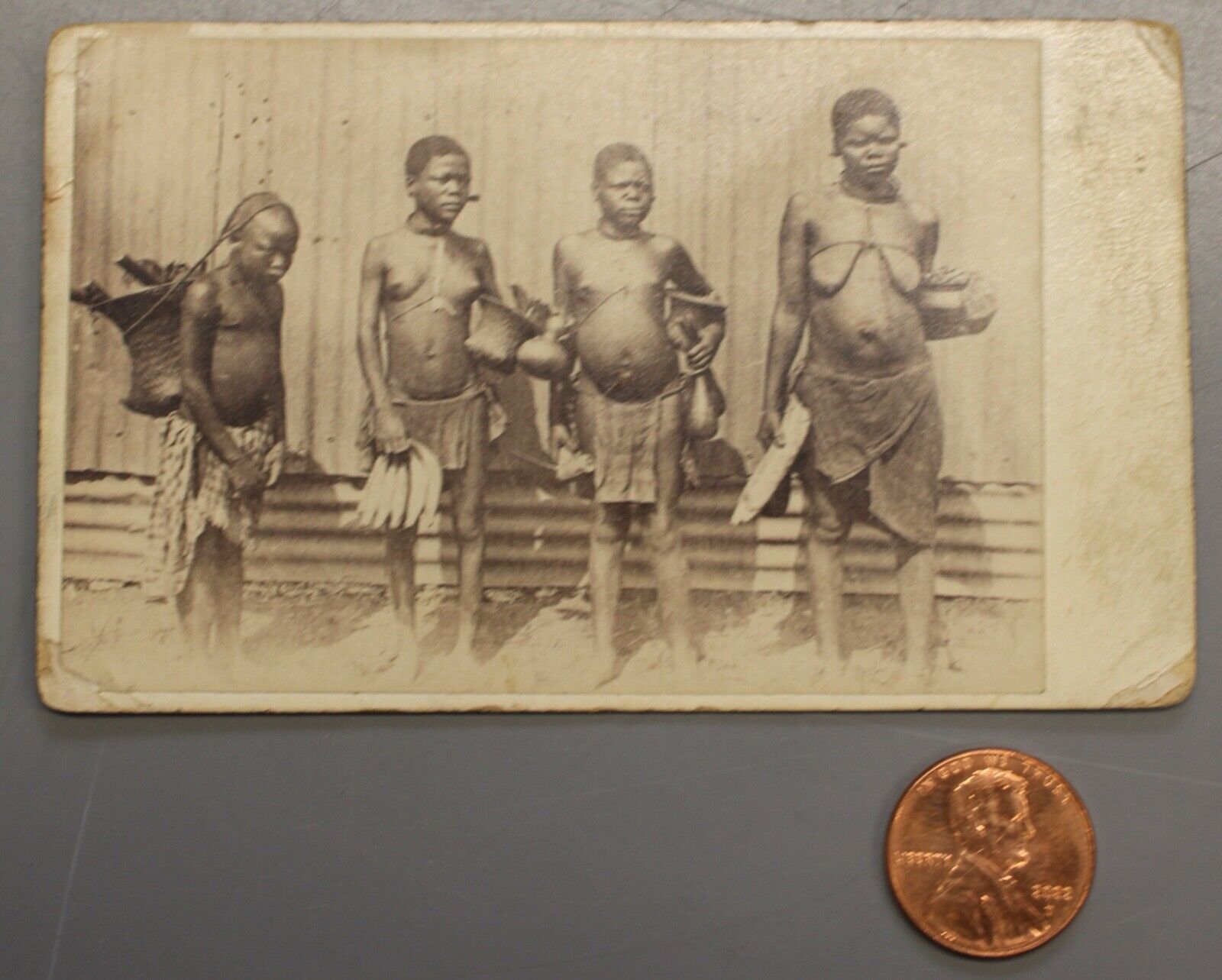 06/15.  1890\'s CDV Topless African Natives with Gourds and Bananas 4.25\