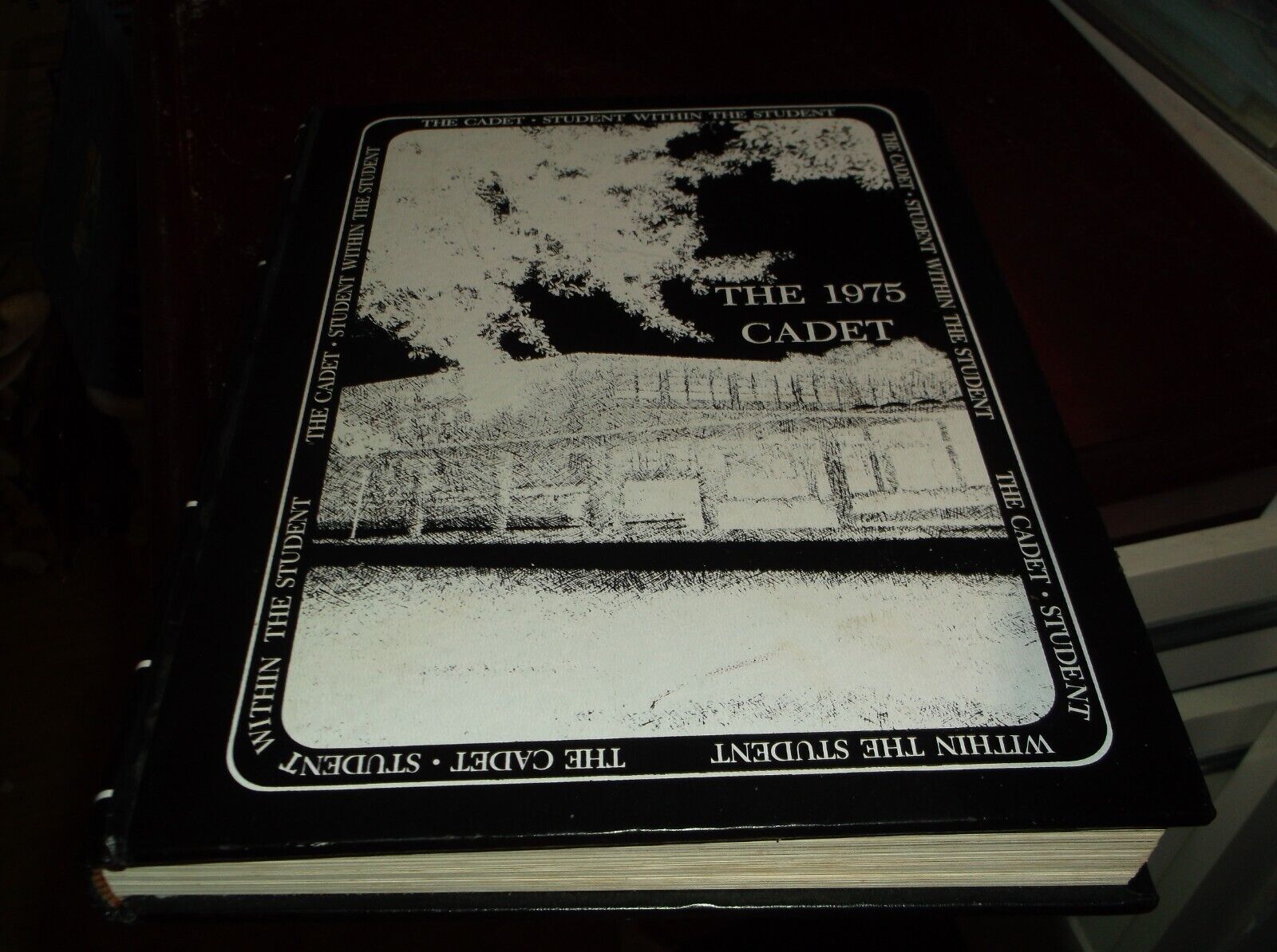1975  THE CADET - UNIVERSITY MILITARY SCHOOL YEARBOOK,  MOBILE, ALABAMA