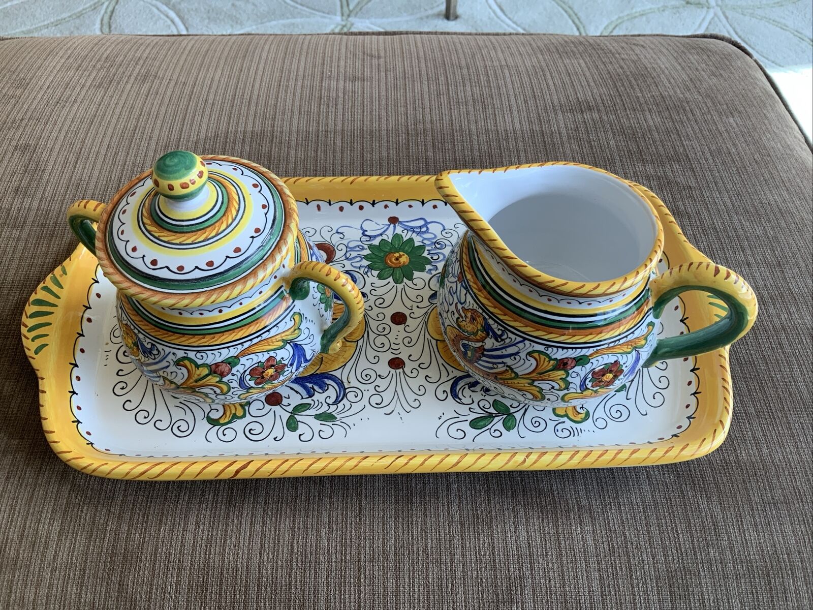Vintage Deruta Italy Ceramic Raffaellesco Covered Sugar and Creamer Set w/Tray