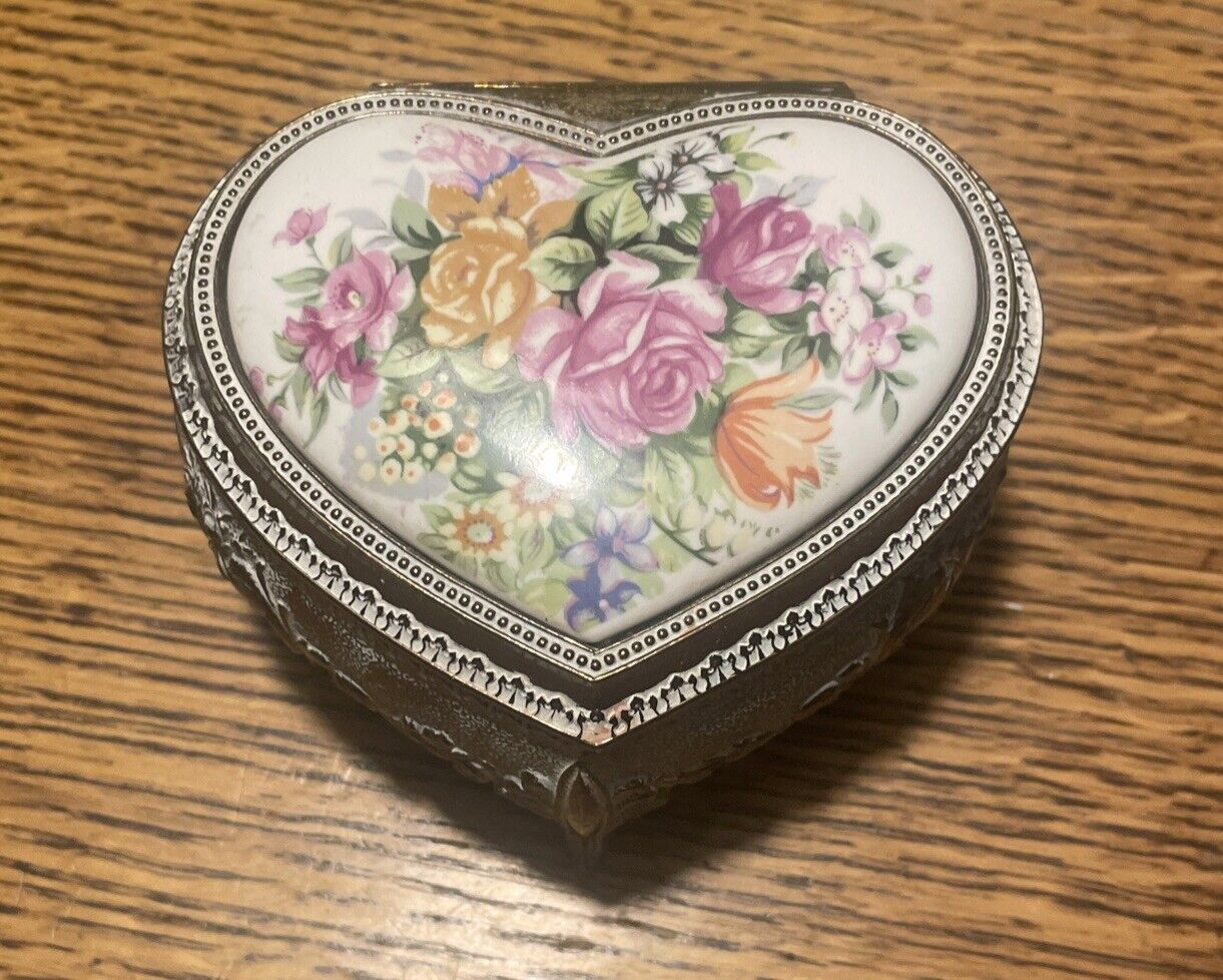 Vintage Japanese Music Box - Heart Shaped - Plays Edelweiss 
