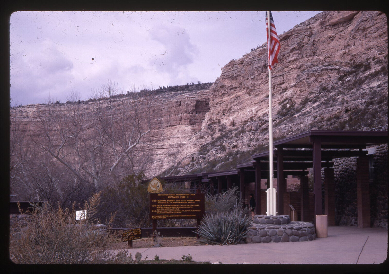 sl64 Original Slide 1969 Entrance to Cliff Dwellers Mtn view 051a