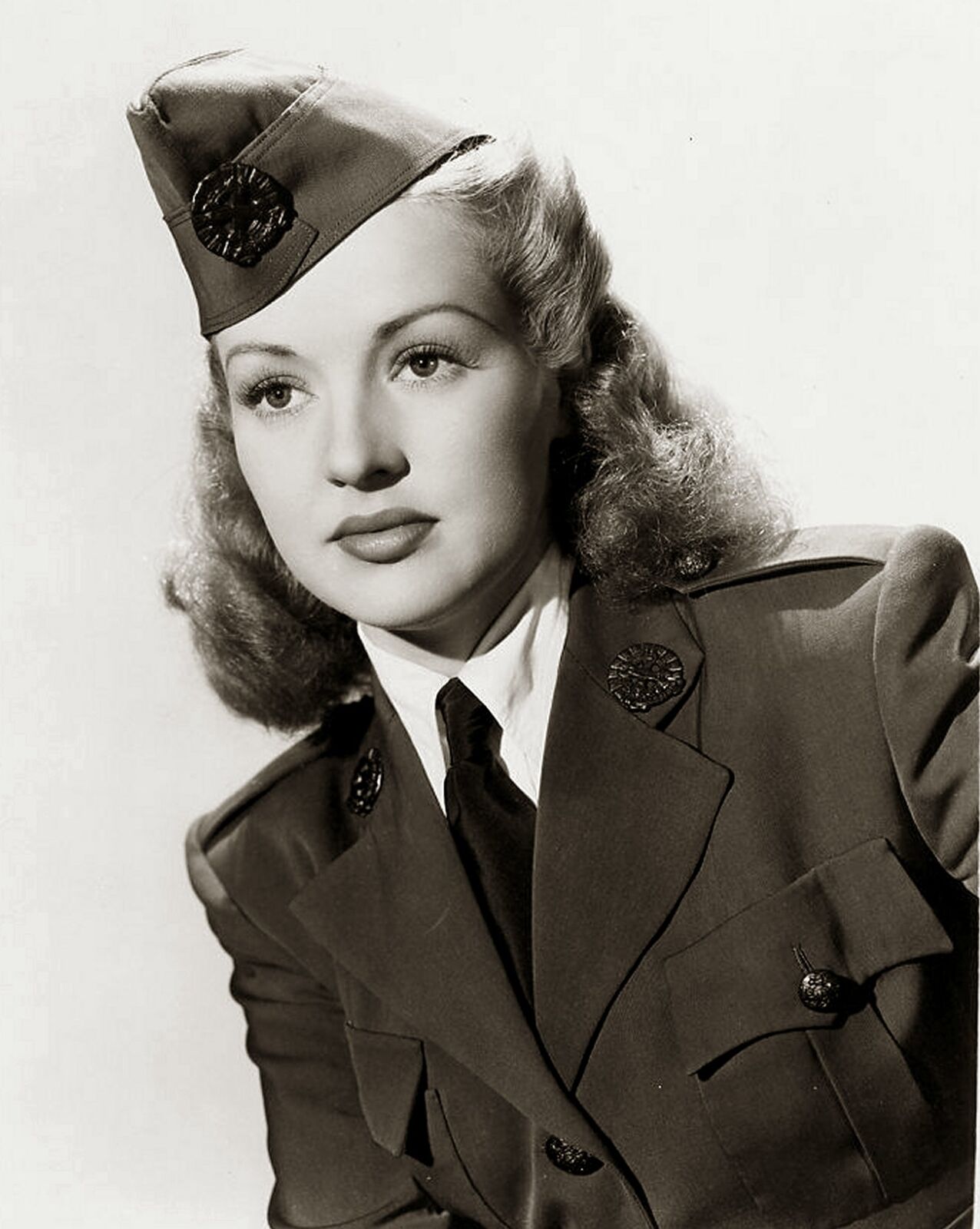 1941 BETTY GRABLE From A YANK IN THE RAF Photo (198-C )
