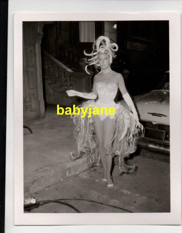 DOROTHY MALONE ORIGINAL 4X5 PHOTO WARDROBE TEST SHOWGIRL 1955 ARTIST AND MODELS