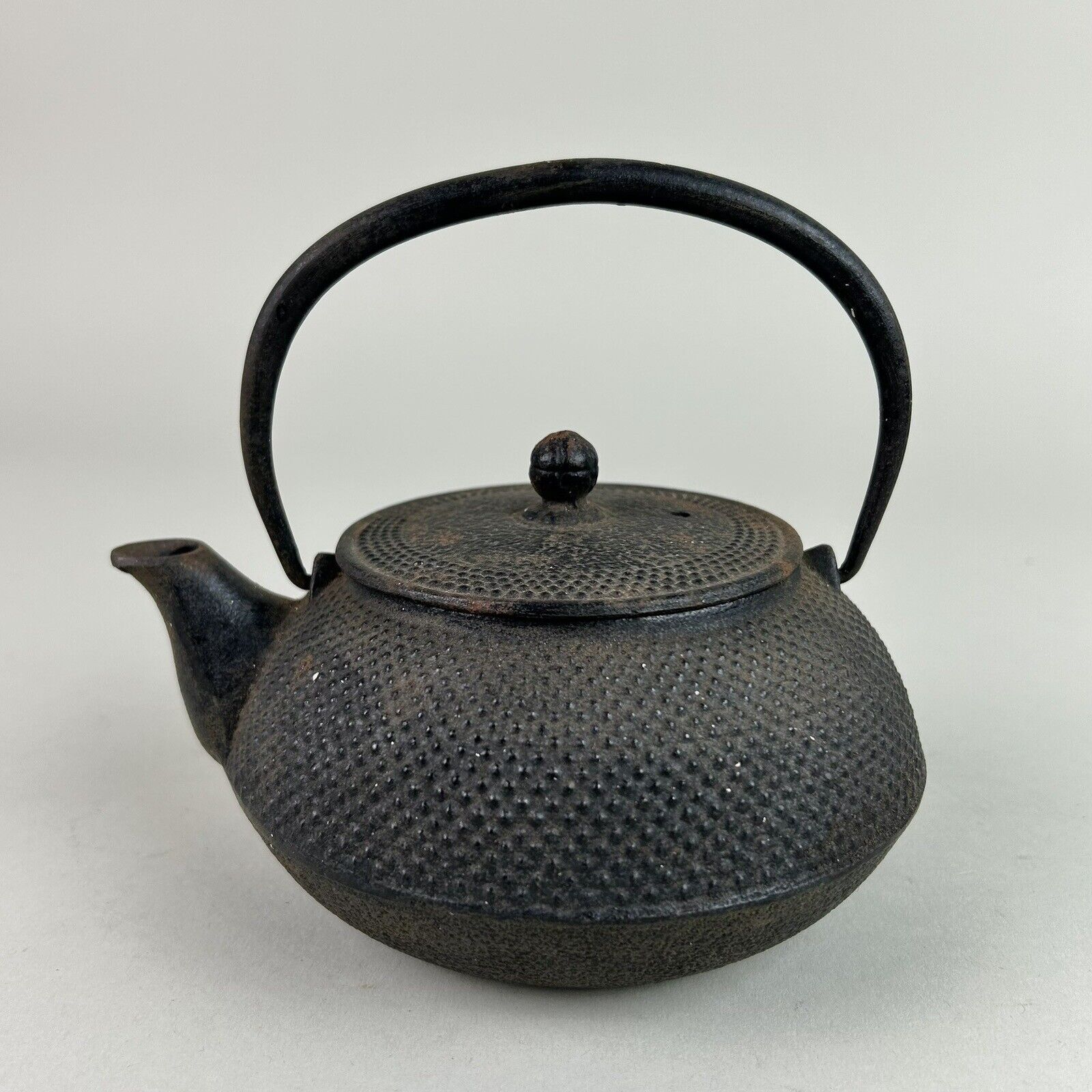 Vintage Signed Japanese Nambu Tetsubin Cast Iron Tea Pot Kettle Ironware Nanbu