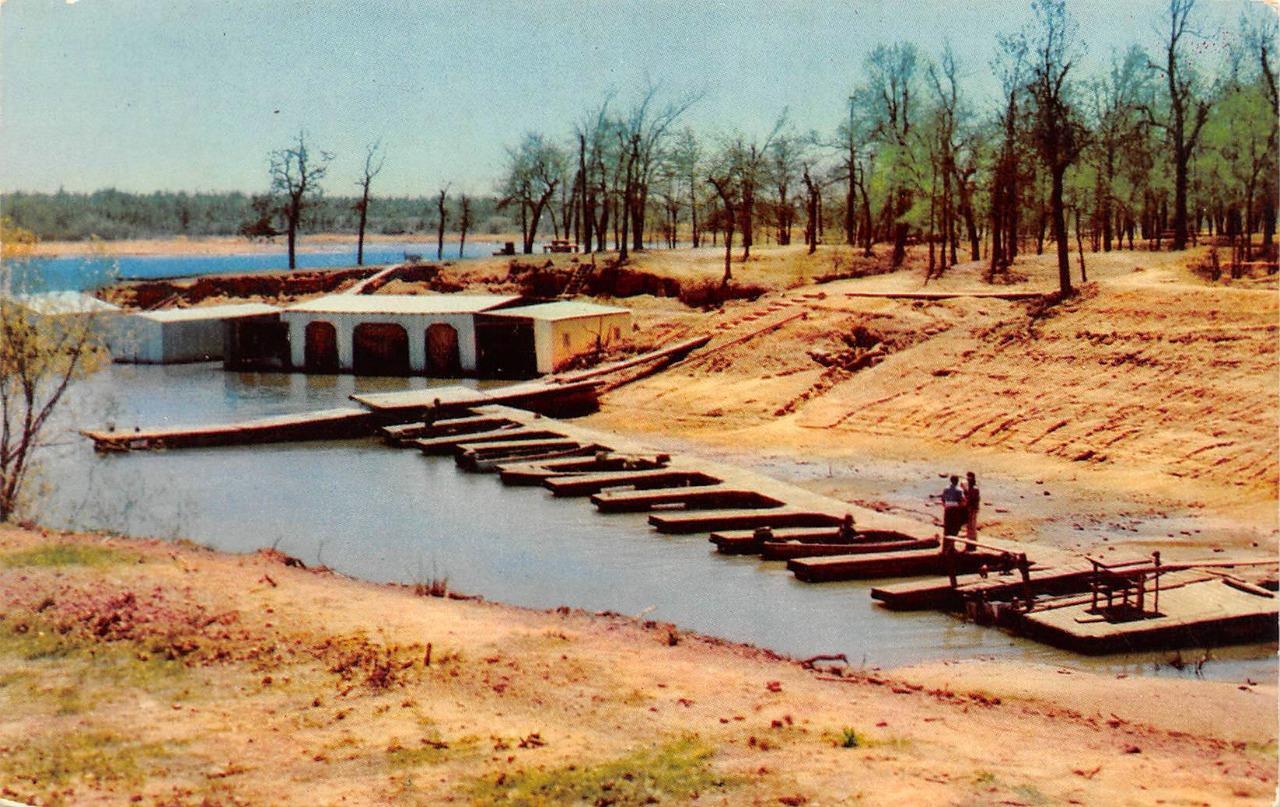Mead, OK Oklahoma?  WILLOW SPRINGS RESORT  Boathouse~Docks  ROADSIDE  Postcard