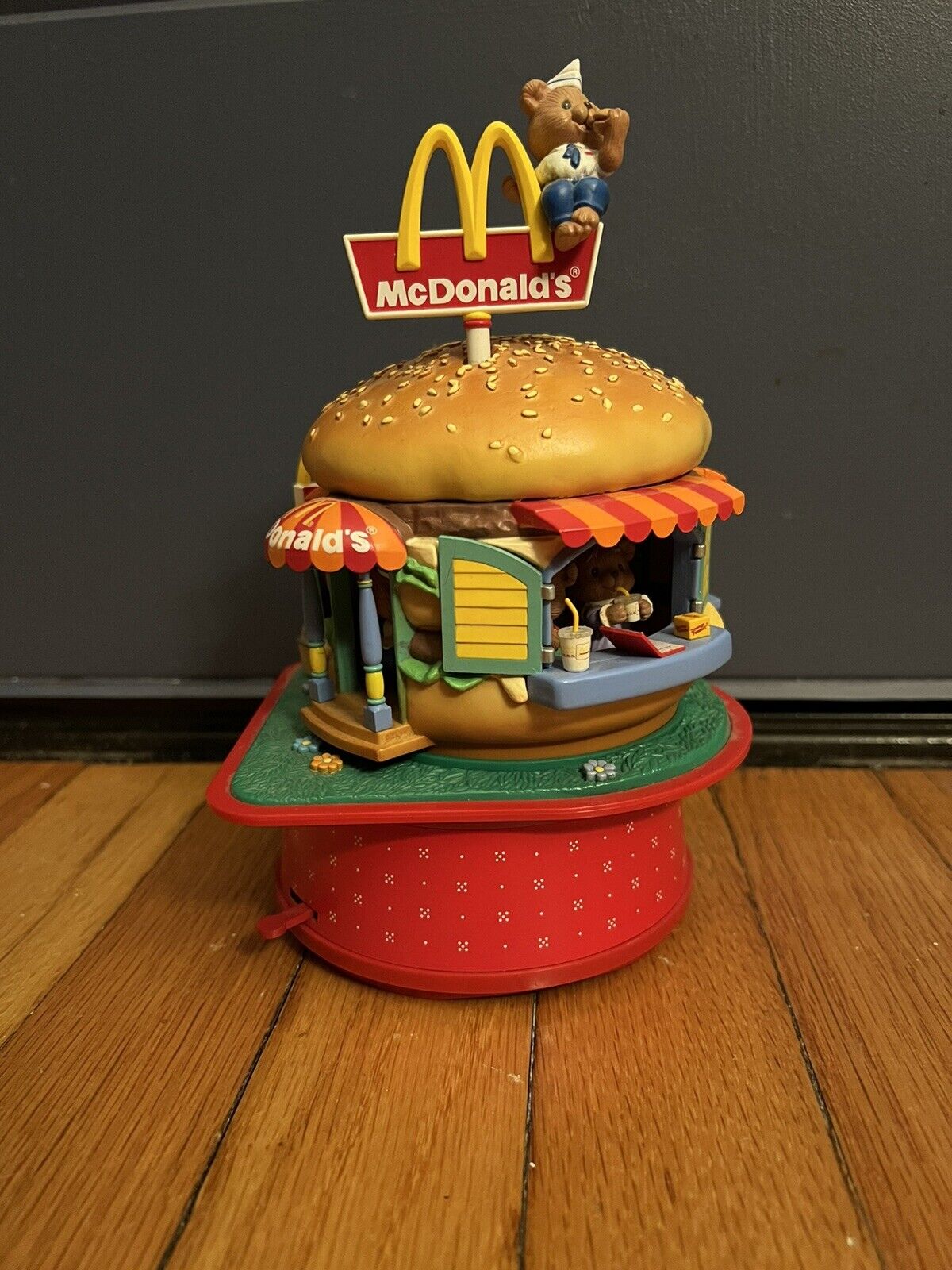 RARE~Vintage McDonald\'s Food Folks & Fun Deluxe Action Musical.
