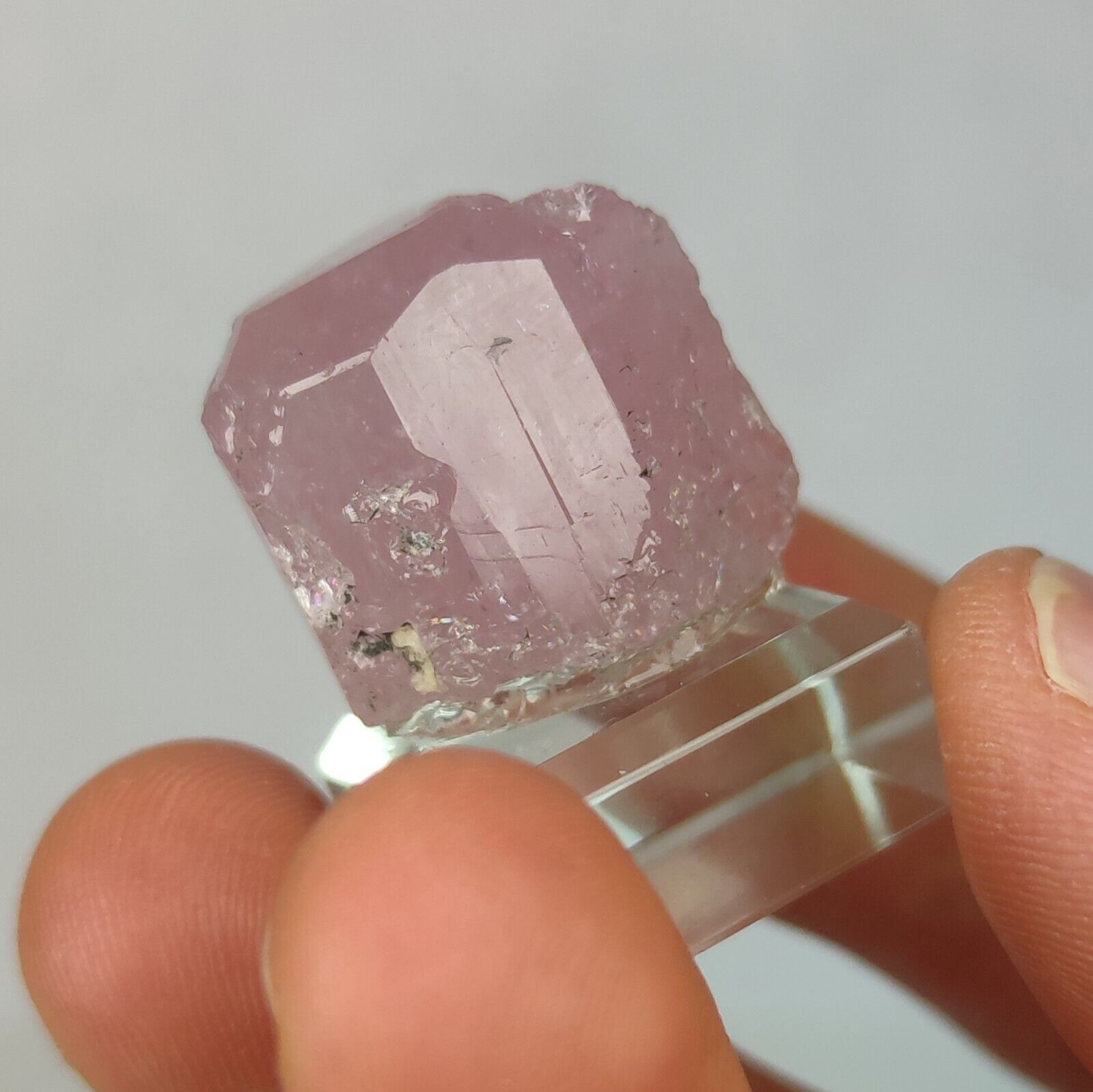 FLUORAPATITE CRYSTAL - HIGH QUALITY FROM BOYACÁ, COLOMBIA 50 Carats