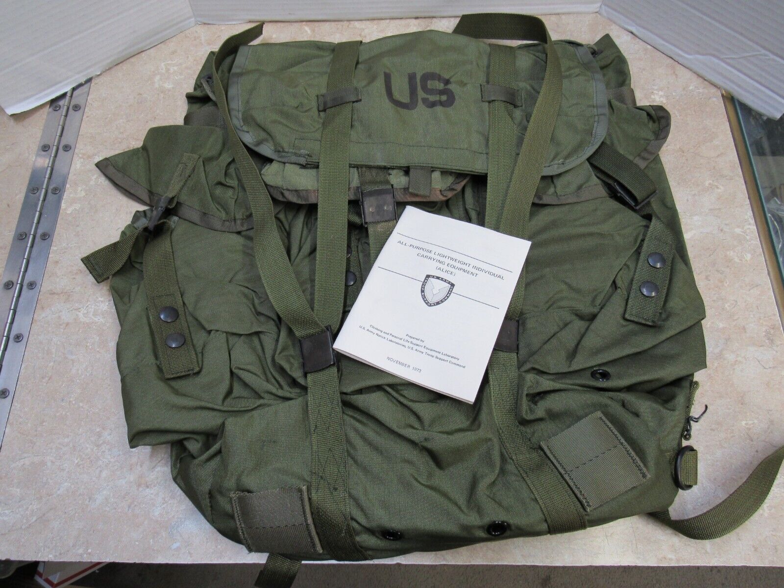 Vietnam US Early Alice Pack Rucksack ONLY Medium 1975 NOS W/ Instruction Book