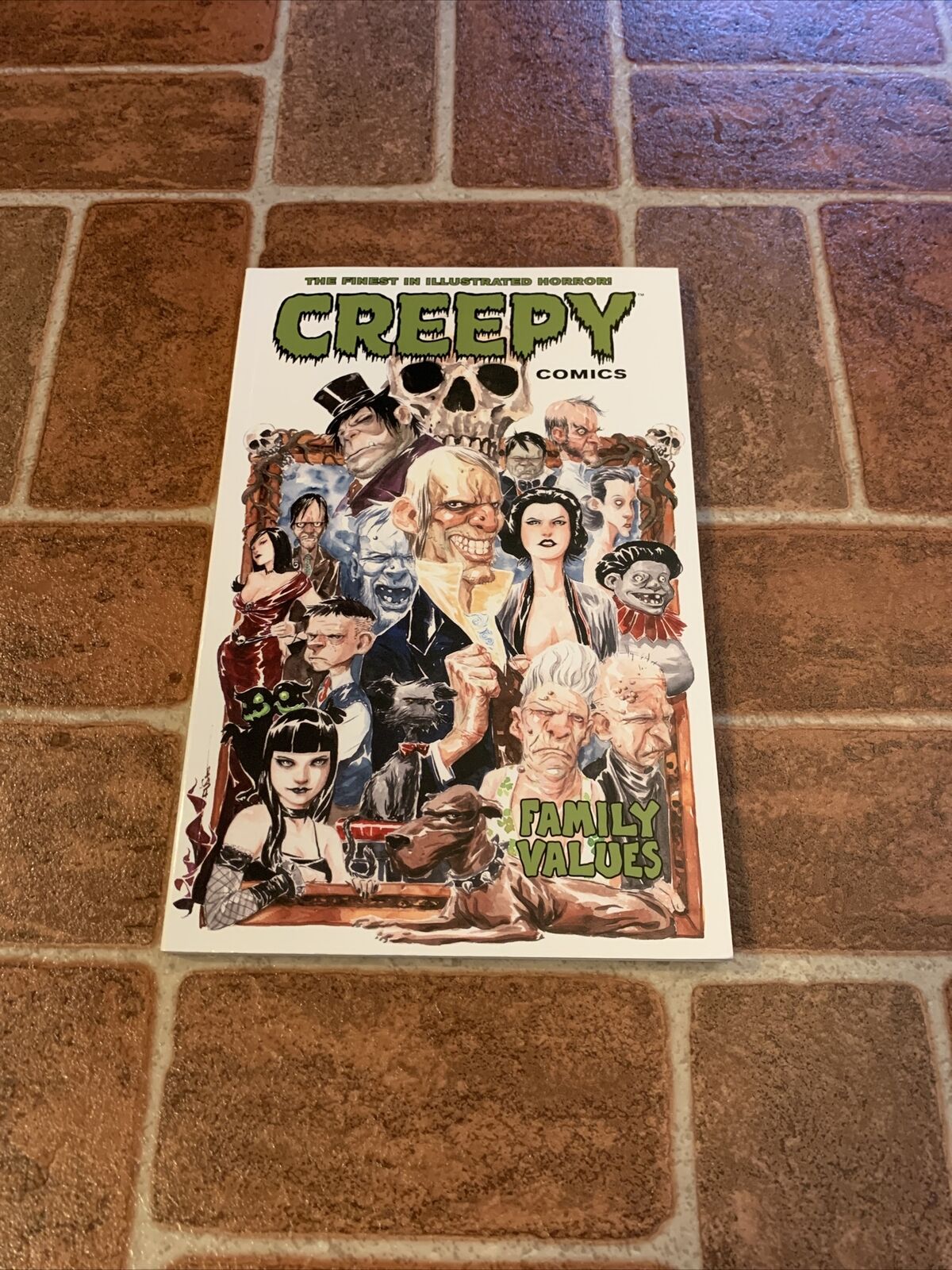 Creepy Comics Ser.: Creepy Comics Volume 4 (2015, Trade Paperback) 