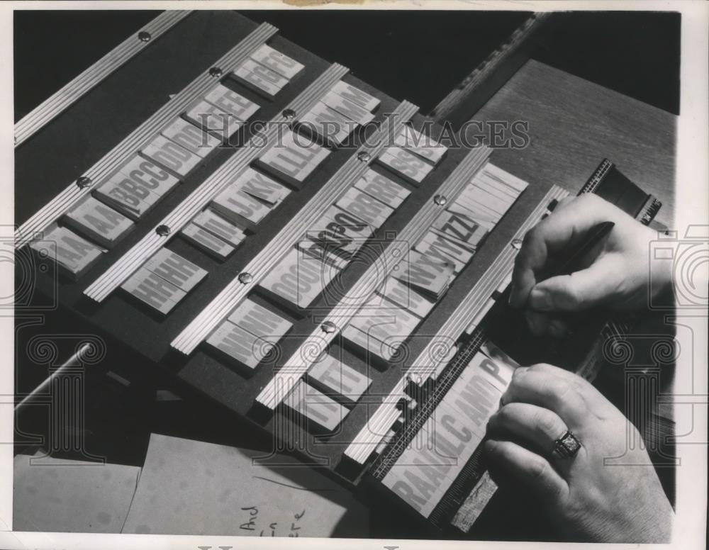 1947 Press Photo Case of \