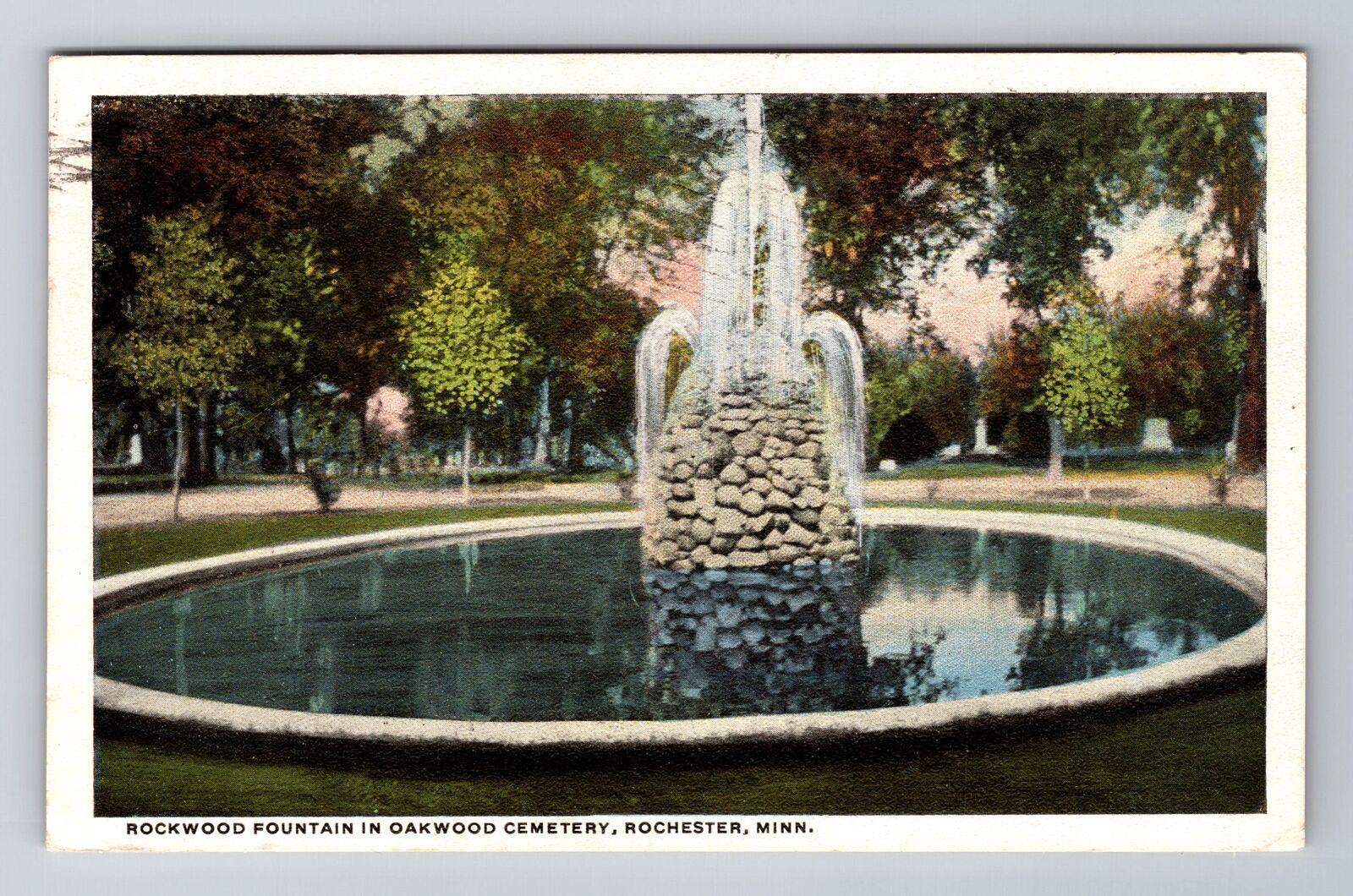 Rochester MN-Minnesota, Oakwood Cemetery Rockwood Fountain, Vintage Postcard
