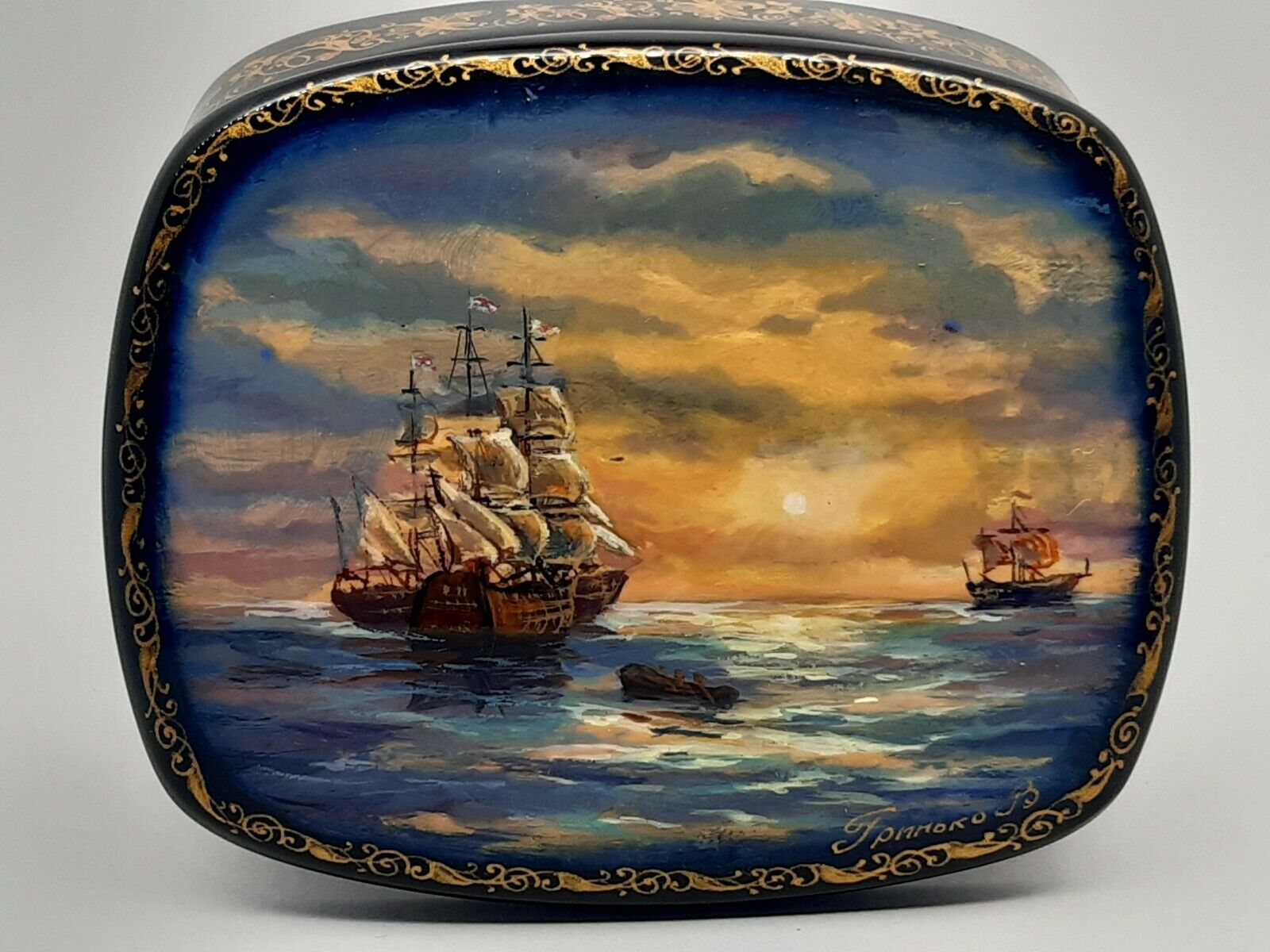 Ukrainian lacquer box “Evening Seascape” by artist Grinko Hand made in Ukraine