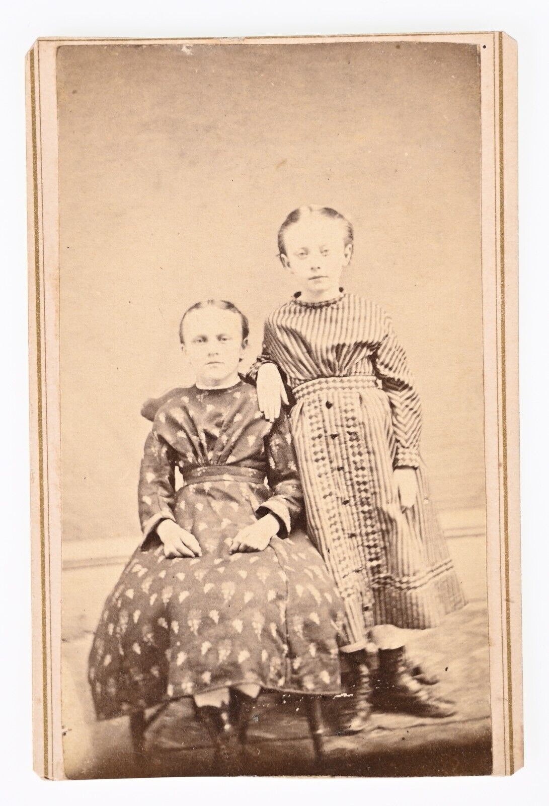 ANTIQUE CDV CIRCA 1860s S.T. BRACKBILL TWO YOUNG SISTERS CONCORD PENNSYLVANIA PA