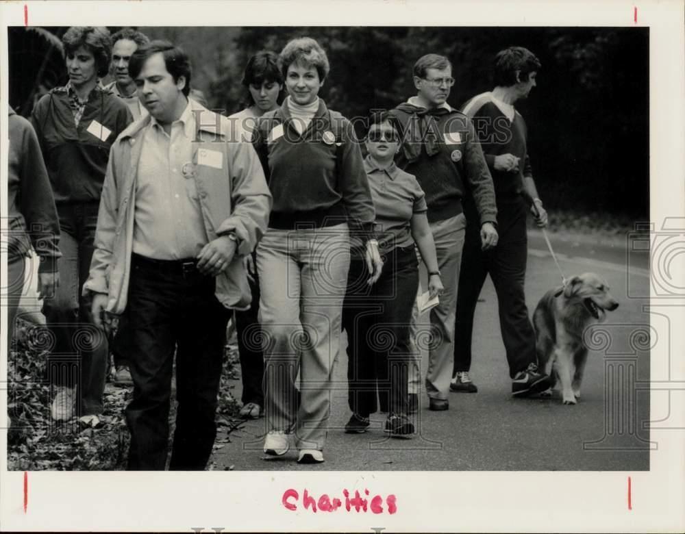 1984 Press Photo Participants of Crop Walk in Westport, Connecticut - ctaa46661