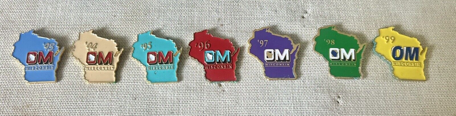 Vintage Odyssey of the Mind   1993-1999 Wisconsin Pinback Lapel Pin OOTM