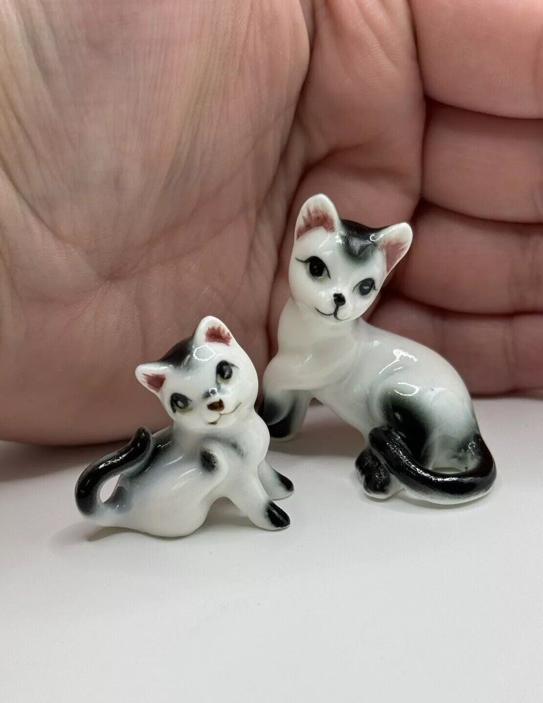 Vintage Miniature Adorable Kitty Cat Figurines Pair Trinkets
