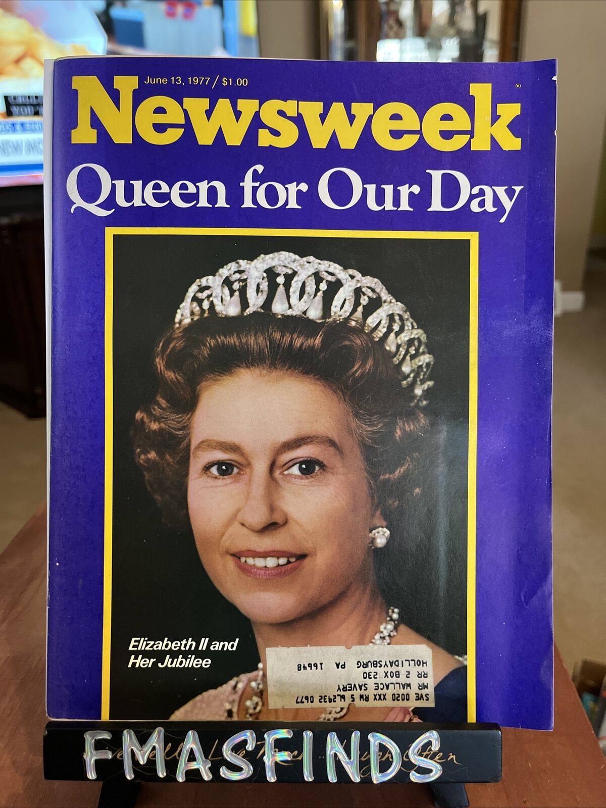 J2 1977 QUEEN ELIZABETH II Her Jubilee NEWSWEEK Magazine 