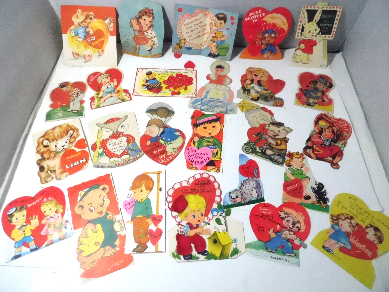25 Vintage Valentines Cards-Boy & Girl  & Animals 1940-60\'s