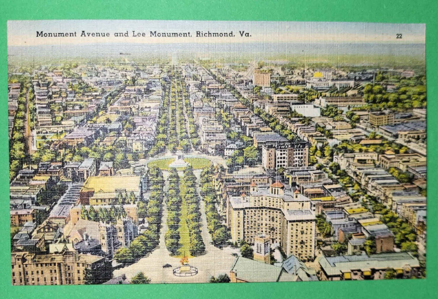 c1930s Monument Avenue and Lee Monument, Richmond Virginia VA Postcard