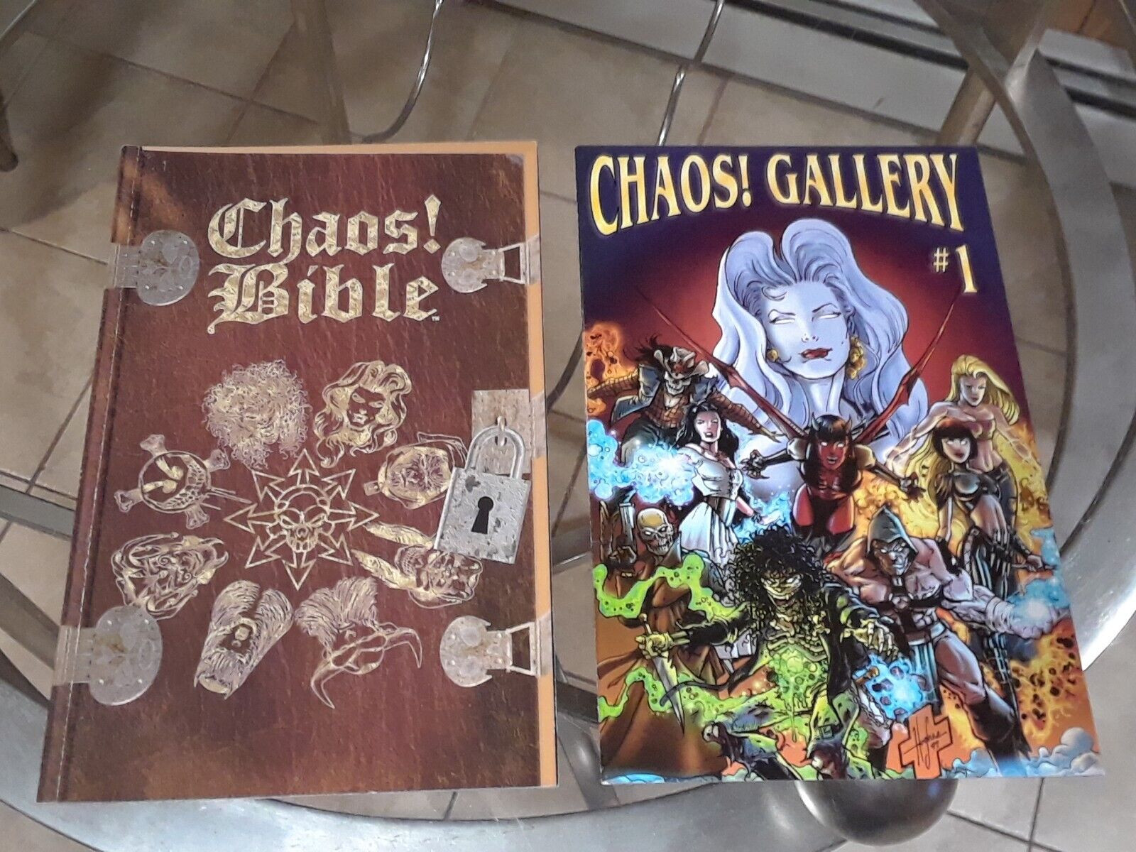 Chaos Bible #1 (1995) / Chaos Gallery #1 (1997) Justiniano / Steven Hughes