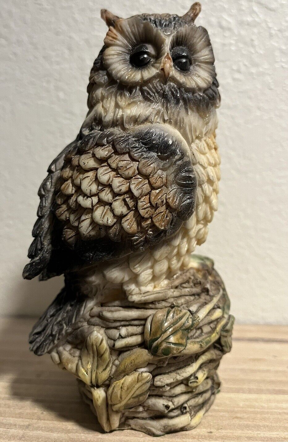 Vintage Short Eared Owl On A Nest Ceramic Pre-owned