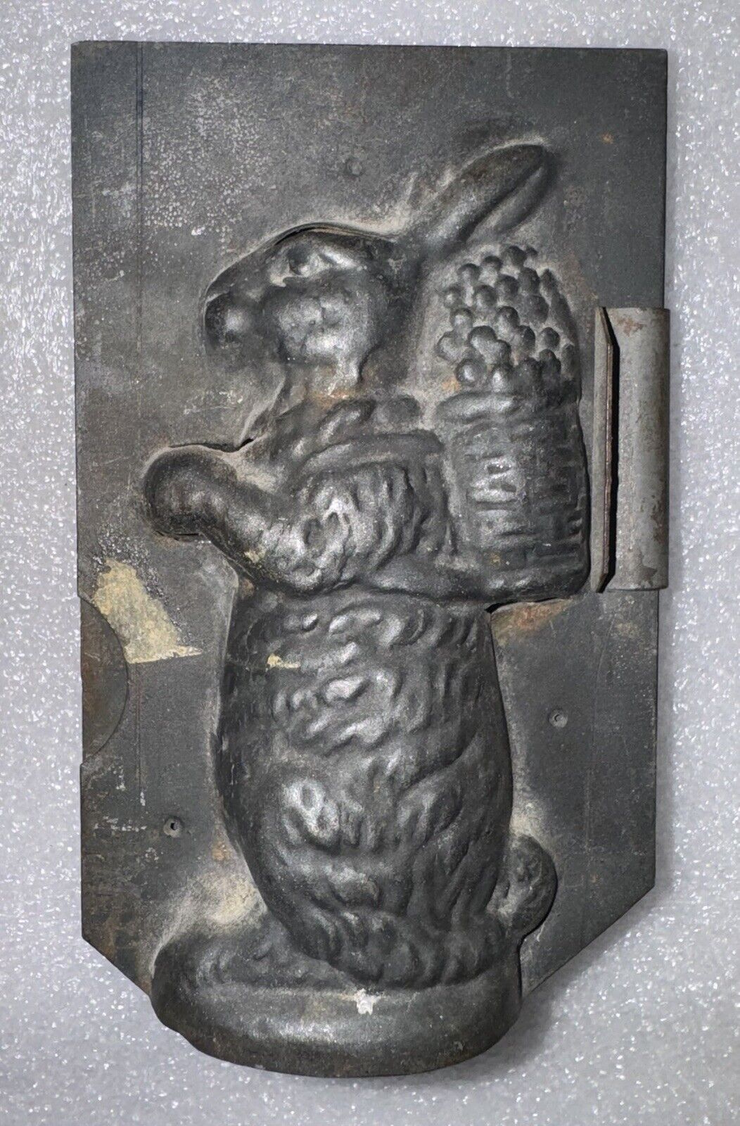 Vintage EASTER Bunny Rabbit Candy Chocolate Mold 4” two Sided Tin