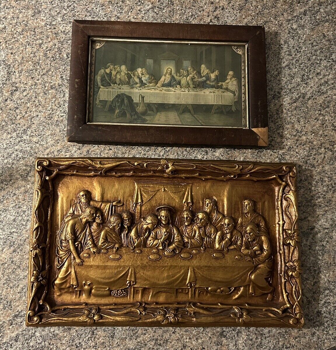 VINTAGE “THE LAST SUPPER” WOOD FRAMED PICTURE AND ARTISTIC PLAQUE COMBO DEAL