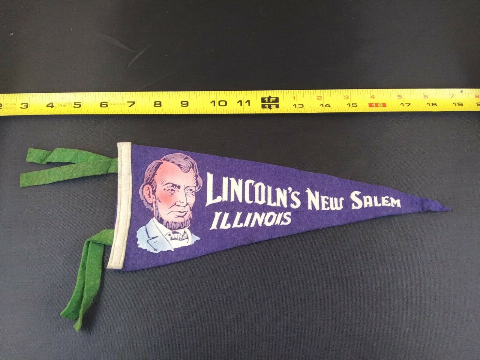 Vintage Lincoln's New Salem Illinois Pennant RARE *46