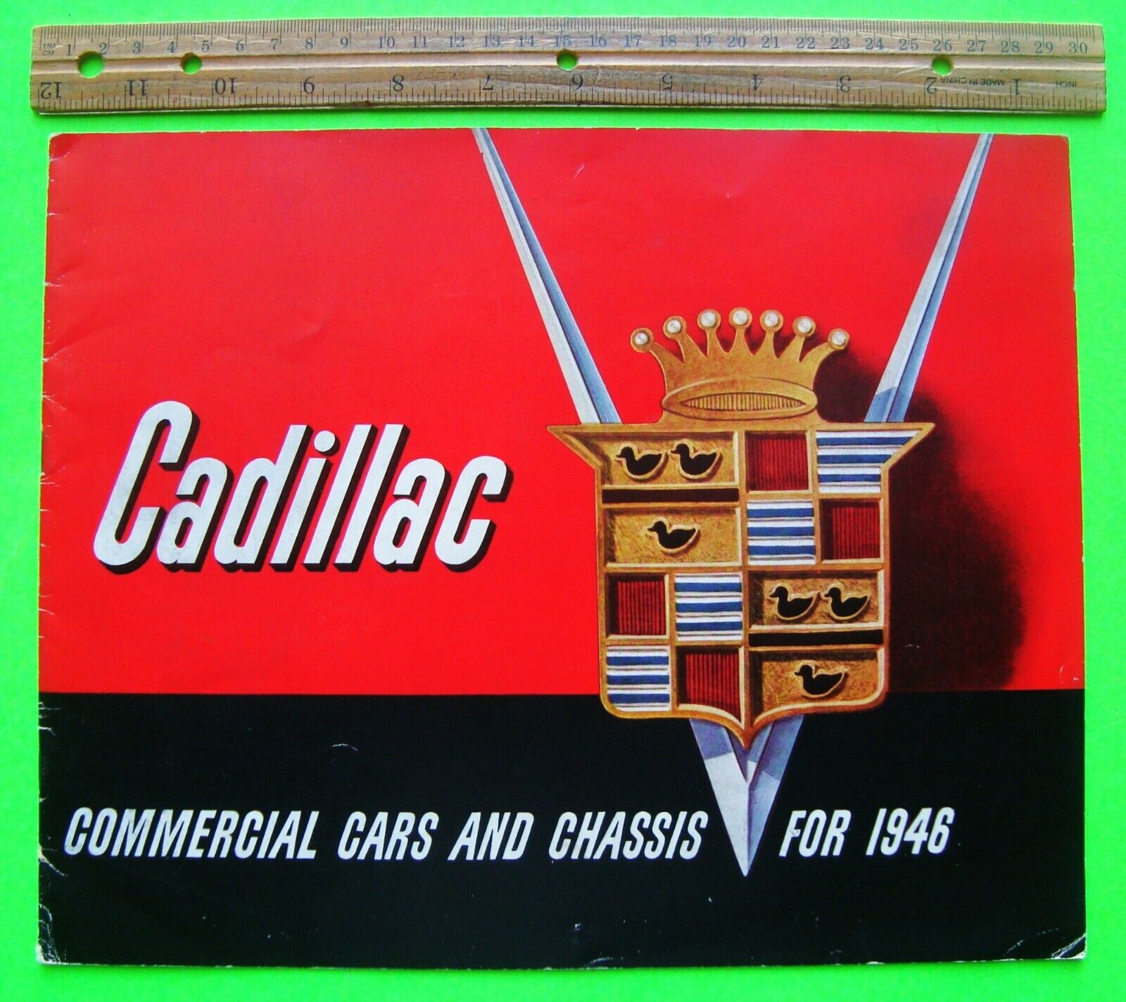 rare 1946 CADILLAC COMMERCIAL CAR 24-pg CATALOG Brochure FUNERAL CAR Ambulance