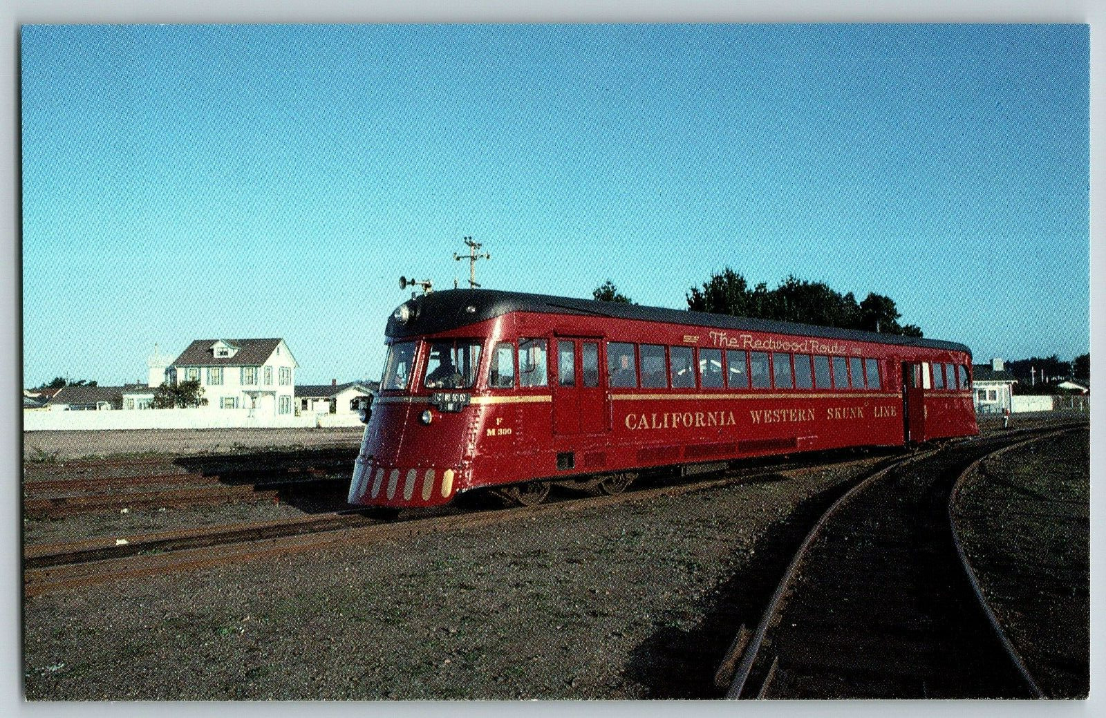 Willits, CA - California Western Railbus M-300 - RR, Train Vintage Postcard