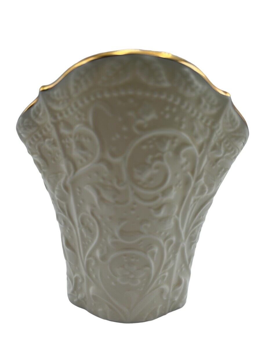 Vtg Royal Ivory Porcelain England Flower Vase