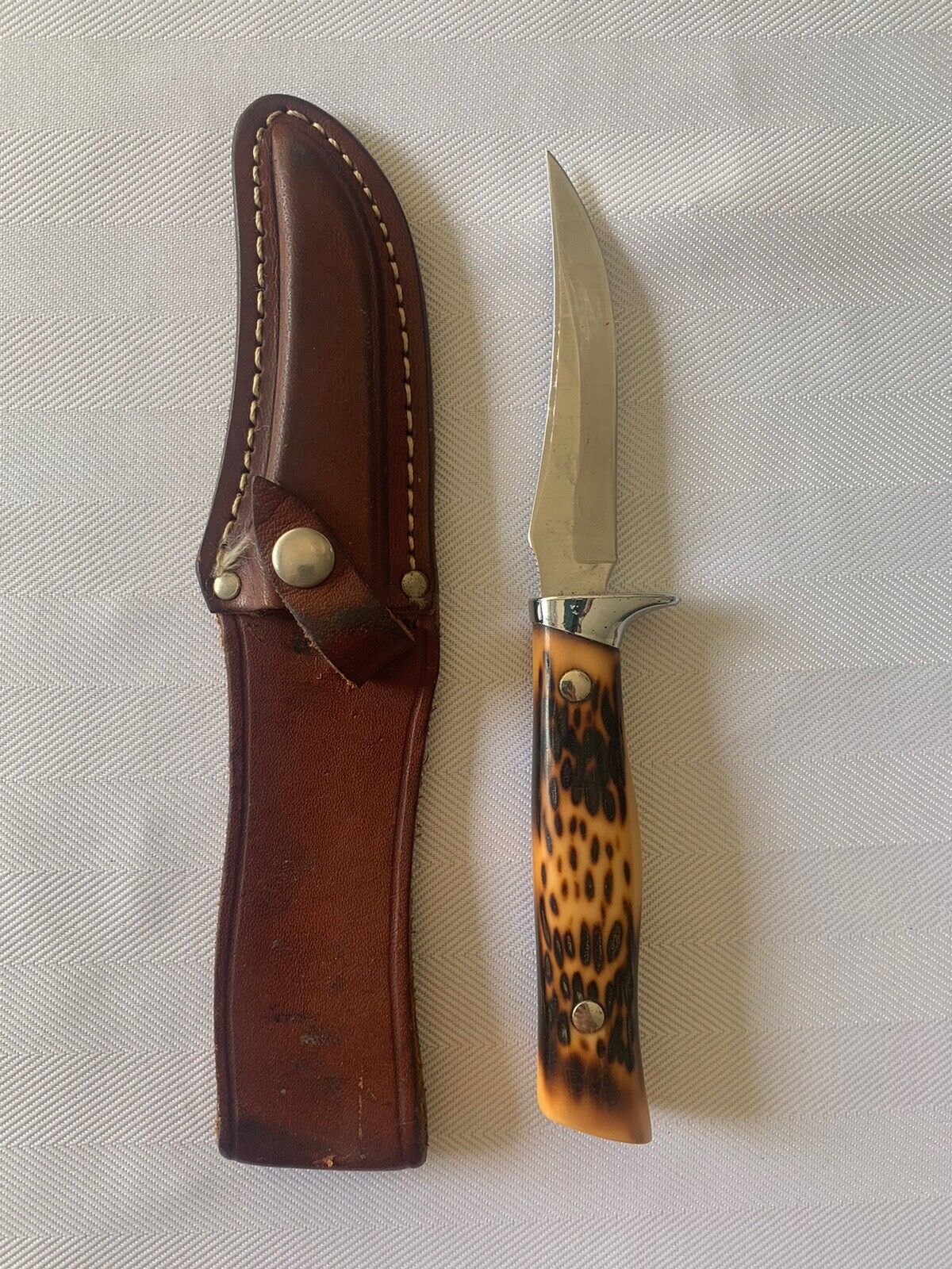 Rare Vintage Camillus USA 1011 Fixed Blade Knife, Stag, Sheath