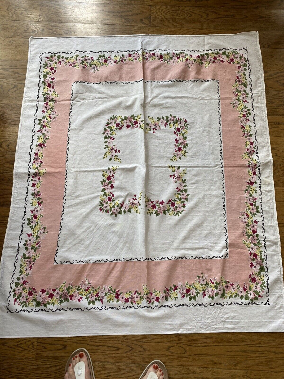 Vintage tablecloth 1940-50's..beautiful bright Peachy Pink 43”x 52 1/2 EUC