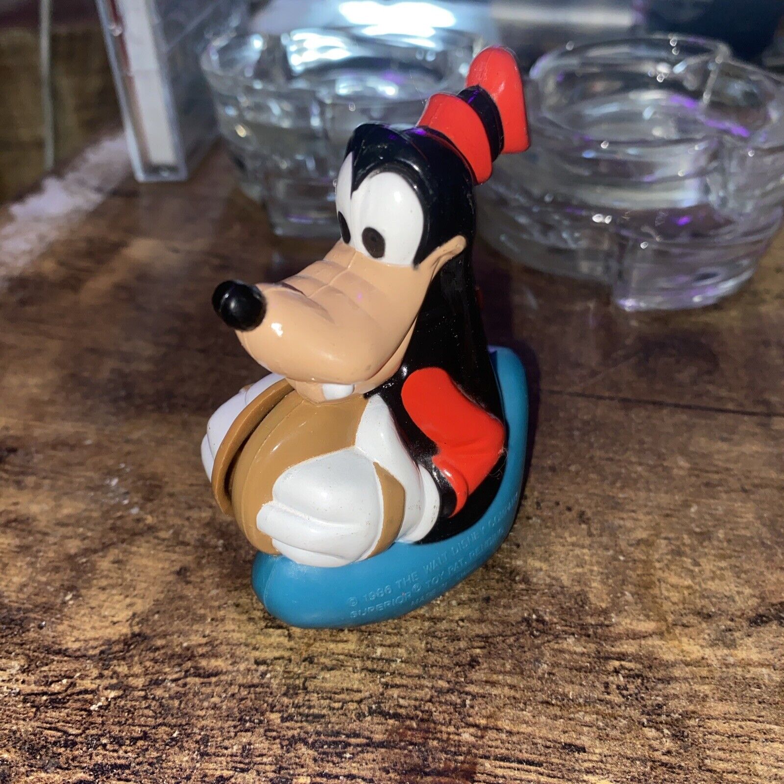 Vintage 1986 Walt Disney Co. Goofy Drumming Candy Dispenser 3.5\