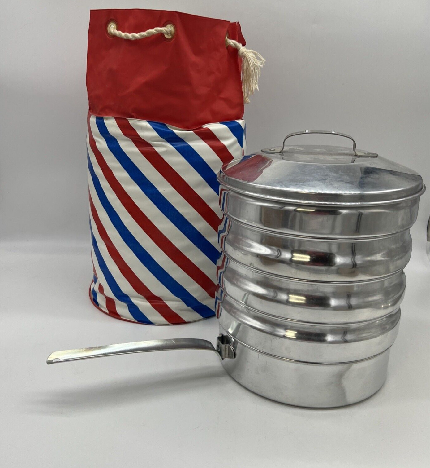 Vintage Lunch Box Picnic Pack Food Carrier Server Aluminum Party Regal Ware 5205