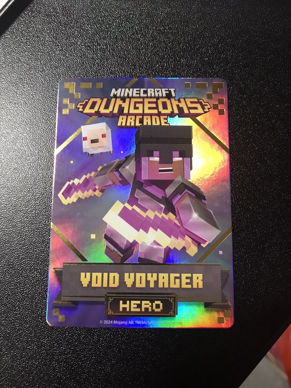 Minecraft Dungeons Arcade Series 3 (#114 Hero: Void Voyager) Holofoil Card