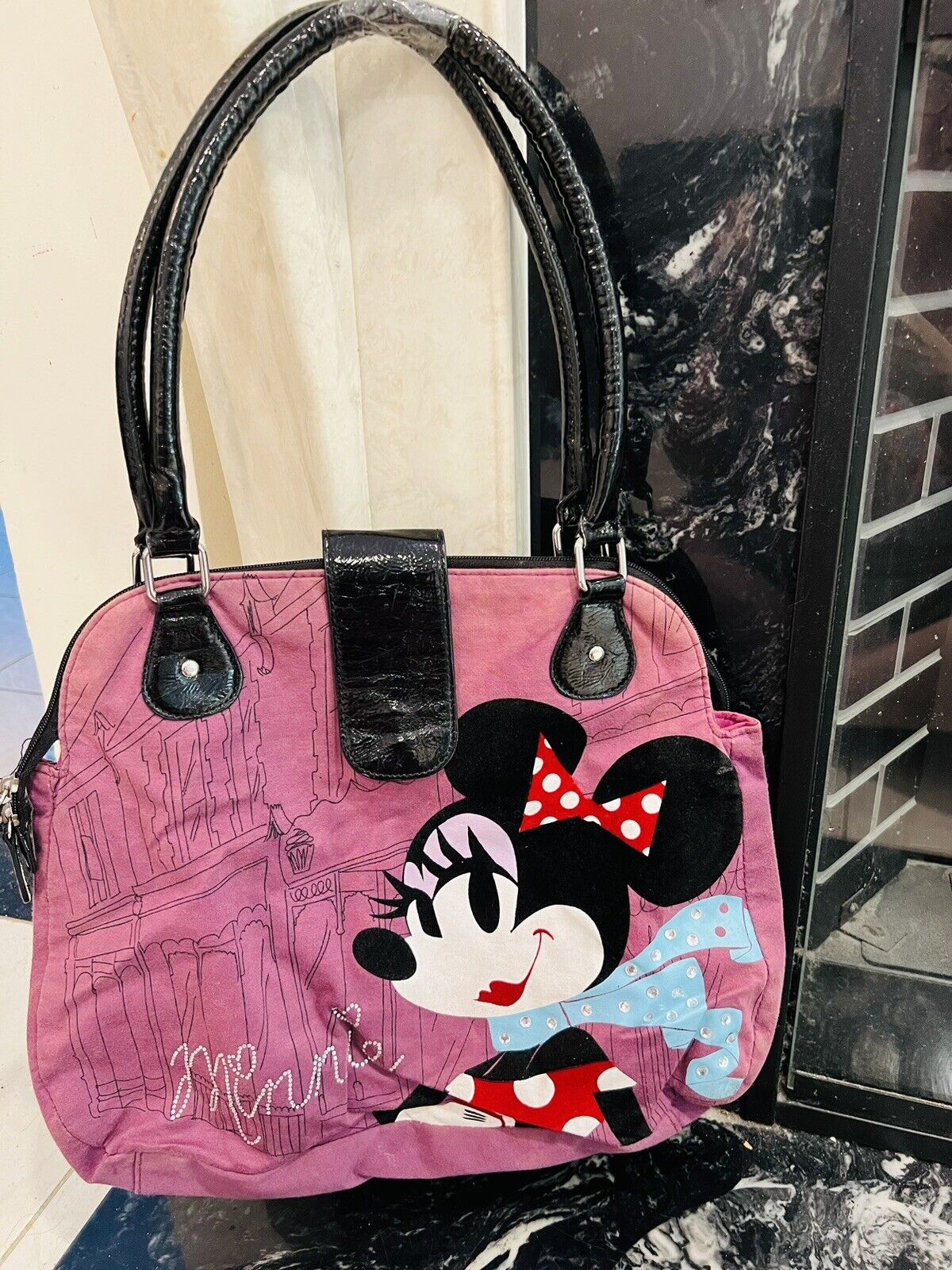 Disney’s - Minnie Mouse - “ Cest La Vie” “ That’s Life” - Bag
