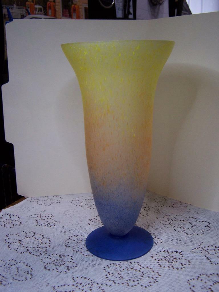 Vintage Tricolor Satin Splatter Finished Tall Vase 10\